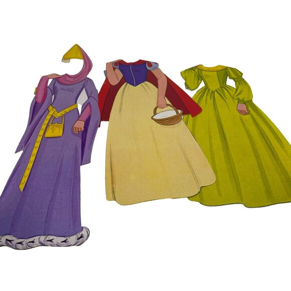 Vintage 1979 Walt Disney Snow White & The Prince Paper Dolls Kit Two Dolls & 23- - Picture 11 of 11